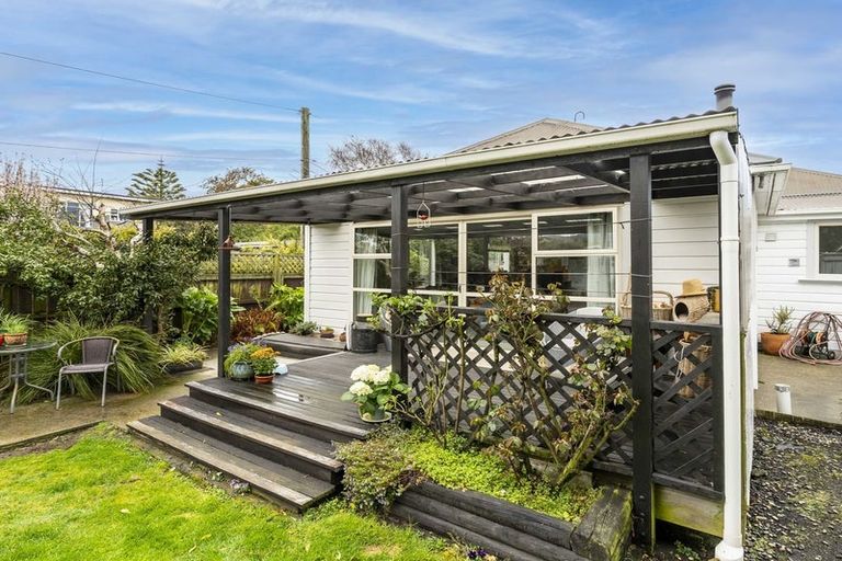Photo of property in 22 Hargest Crescent, Saint Kilda, Dunedin, 9012