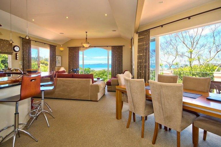 Photo of property in 24 Brampton Road, Snells Beach, 0920