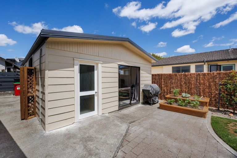 Photo of property in 2 Capri Place, Awapuni, Palmerston North, 4412
