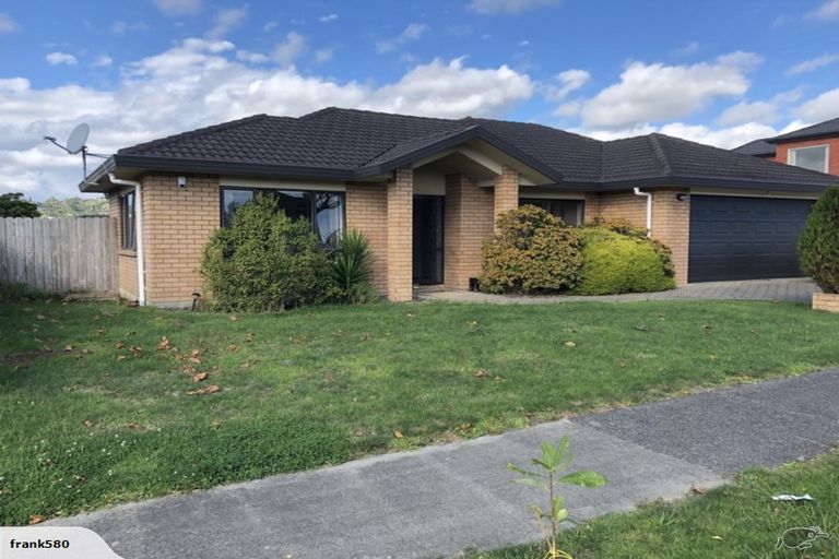 Photo of property in 15 Belcoo Crescent, East Tamaki, Auckland, 2013