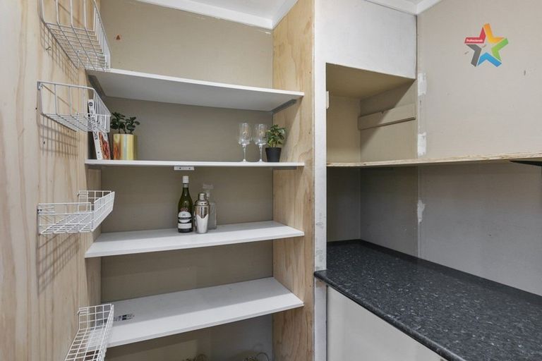 Photo of property in 404 Stokes Valley Road, Stokes Valley, Lower Hutt, 5019