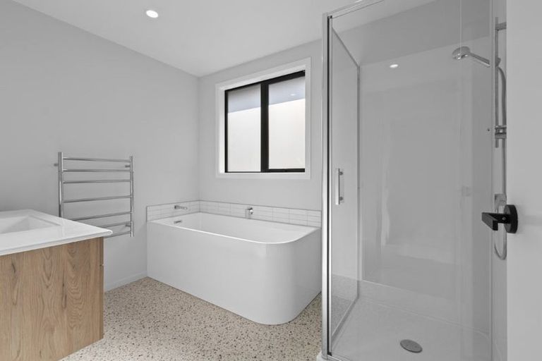 Photo of property in 5 Whakahaumako Road, Leamington, 3495