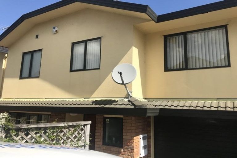 Photo of property in 18/2 Arawa Street, New Lynn, Auckland, 0600