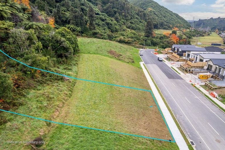 Photo of property in 22 Colorado Road, Totara Park, Upper Hutt, 5018