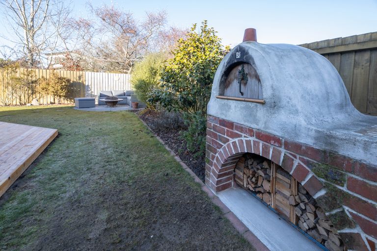 Photo of property in 136 Rothesay Road, Parklands, Christchurch, 8083