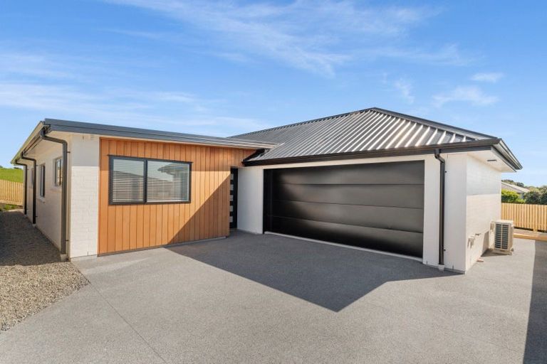 Photo of property in 45 Ridge Drive, Omokoroa, 3114