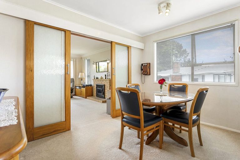 Photo of property in 23 Blease Street, New Lynn, Auckland, 0600