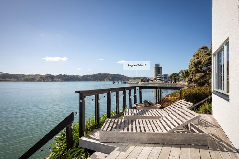 Photo of property in Wallis Street, Raglan, 3225