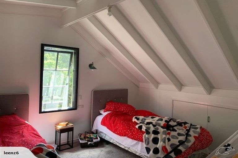 Photo of property in 53 Stillwater Crescent, Stillwater, Silverdale, 0993