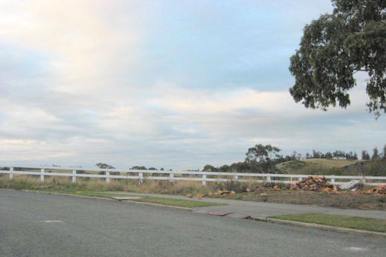 Photo of property in 19 Blyth Street, Holmes Hill, Oamaru, 9401