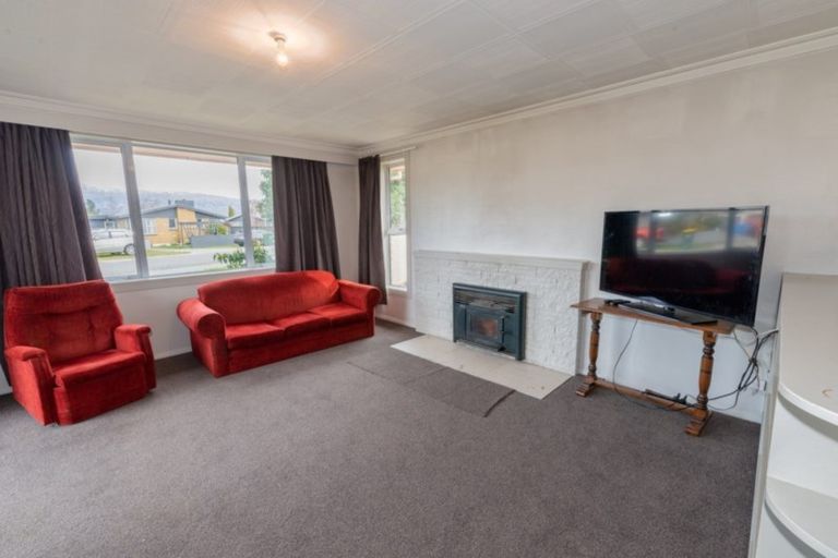 Photo of property in 4 Campbell Street, Alexandra, 9320