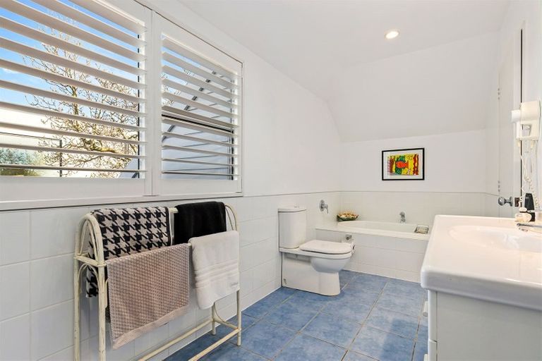 Photo of property in 132 Totara Street, Riccarton, Christchurch, 8041