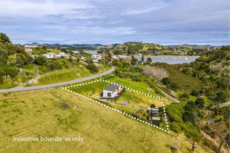 Photo of property in 1122d Whakapirau Road, Whakapirau, 0583