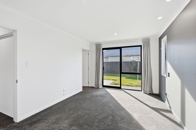 Photo of property in 1 Winterslow Lane, Rangiora, 7400