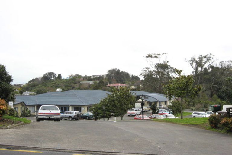 Photo of property in 4/32 Mill Road, Lower Vogeltown, New Plymouth, 4310