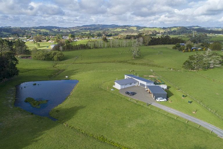 Photo of property in 39 Anderson Road, Kaukapakapa, Helensville, 0875