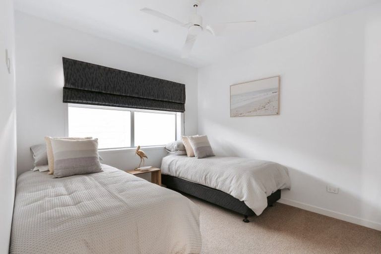 Photo of property in 2 Makura Drive, Papamoa Beach, Papamoa, 3118