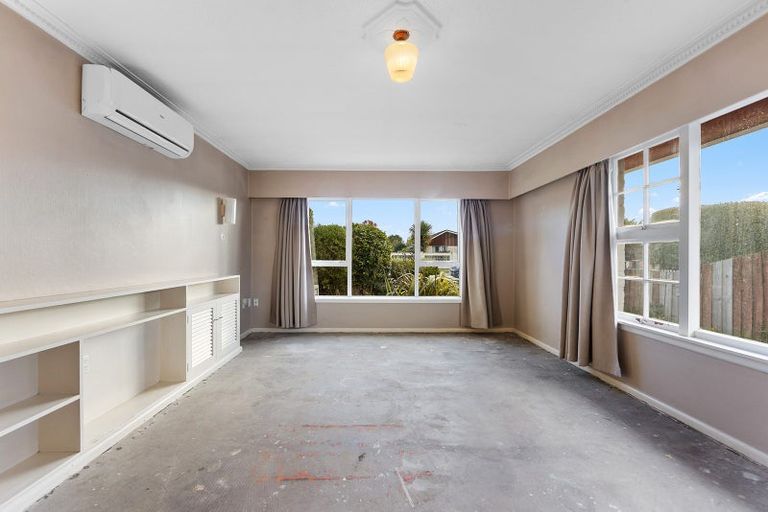 Photo of property in 1/170 Waimairi Road, Ilam, Christchurch, 8041