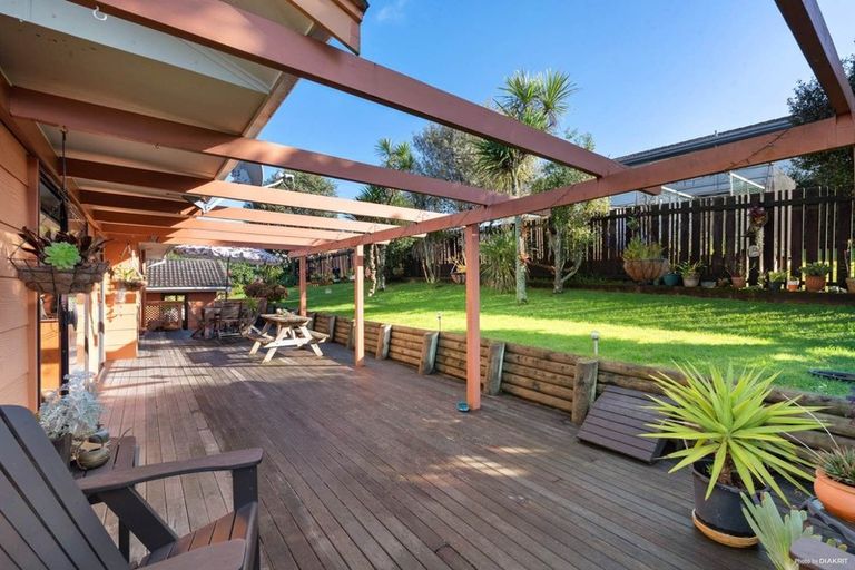 Photo of property in 7 Tempo Place, Torbay, Auckland, 0630