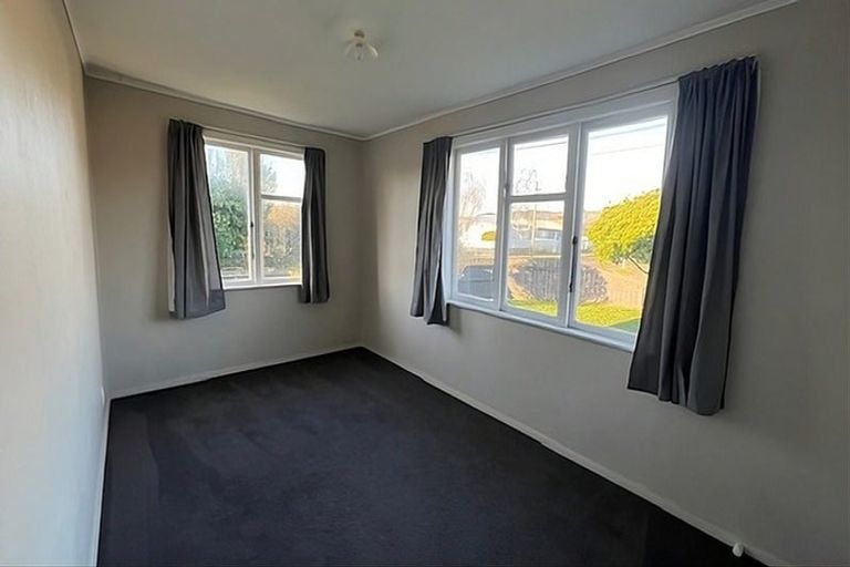 Photo of property in 17 Maire Street, Levin, 5510