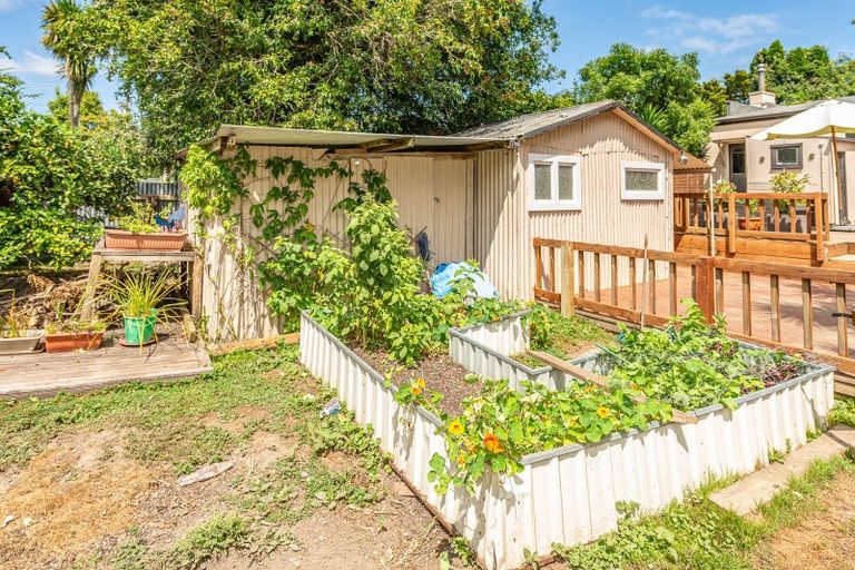 Photo of property in 133 Anzac Parade, Whanganui East, Whanganui, 4500