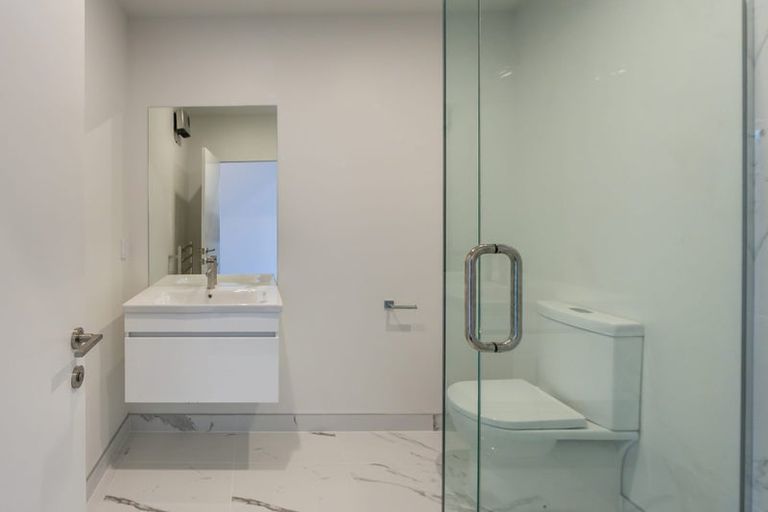 Photo of property in 257a Edgeware Road, Edgeware, Christchurch, 8013