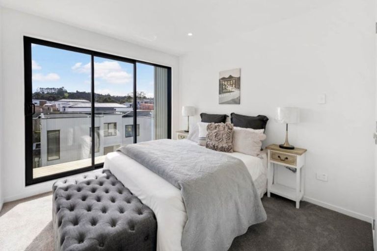 Photo of property in 45 Waihou Crescent, Albany Heights, Auckland, 0632