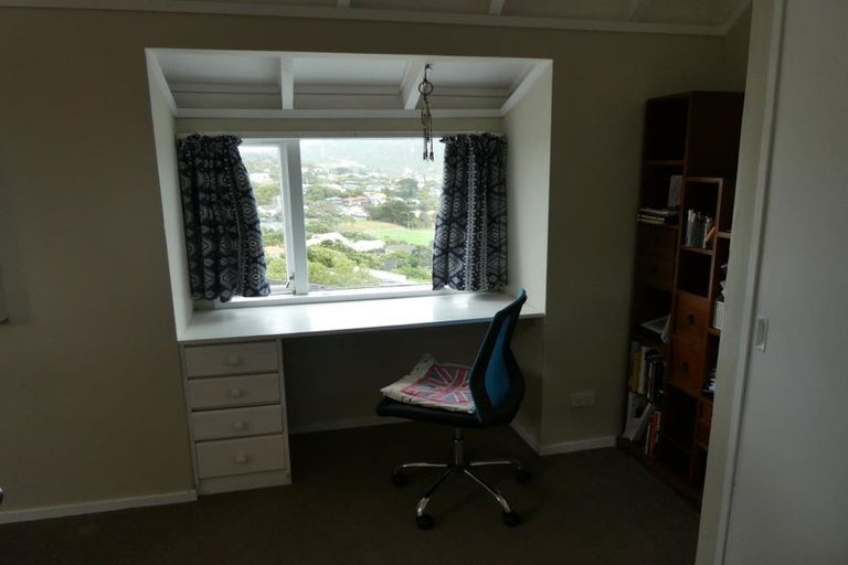 Photo of property in 9 Indira Place, Khandallah, Wellington, 6035