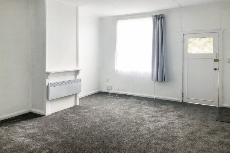 Photo of property in 5 Gilmour Street, Gonville, Wanganui, 4501