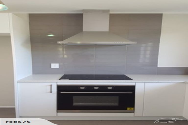 Photo of property in 10 Peters Avenue, Cloverlea, Palmerston North, 4412