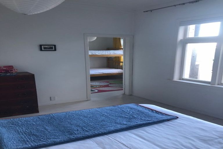 Photo of property in 6 Barton Terrace, Thorndon, Wellington, 6011