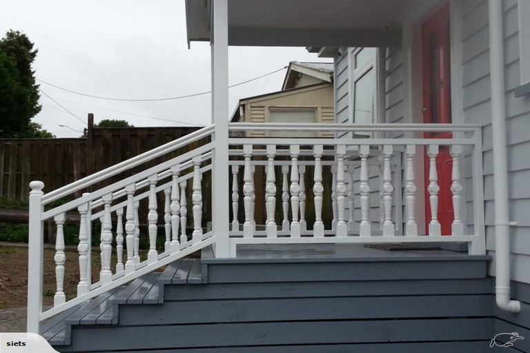 Photo of property in 26 Archibald Road, Kelston, Auckland, 0602