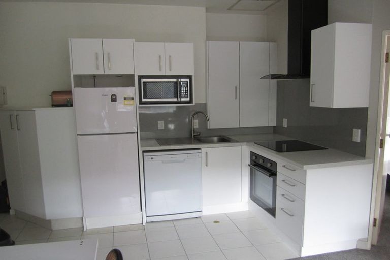 Photo of property in Terrace Tower Apartments, 1e/126 The Terrace, Wellington Central, Wellington, 6011