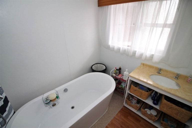 Photo of property in 64 Roslin Street, Tokoroa, 3420