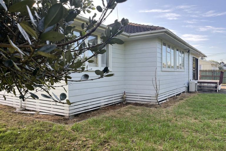 Photo of property in 11 Hunua Road, Papakura, 2110