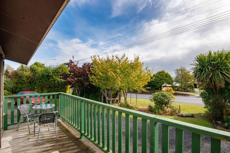 Photo of property in 6 Greenwich Street, Waihola, Milton, 9073
