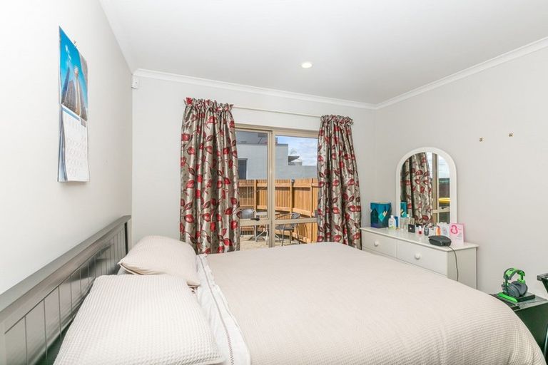 Photo of property in 2/20 Ruakiwi Road, Hamilton Lake, Hamilton, 3204