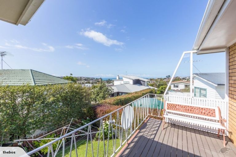 Photo of property in 770 Whangaparaoa Road, Manly, Whangaparaoa, 0930