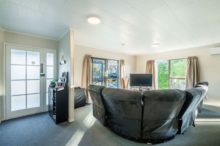 Photo of property in 62 Finlayson Avenue, Clendon Park, Auckland, 2103