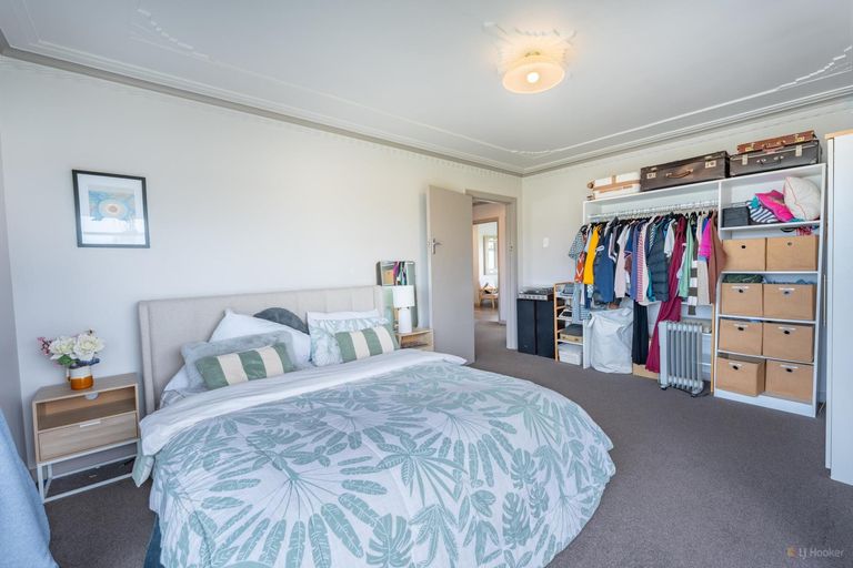 Photo of property in 30 Timaru Road, Waimate, 7924