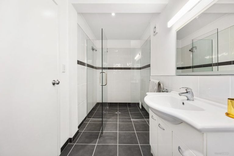 Photo of property in 30 Gerontius Lane, Snells Beach, 0920
