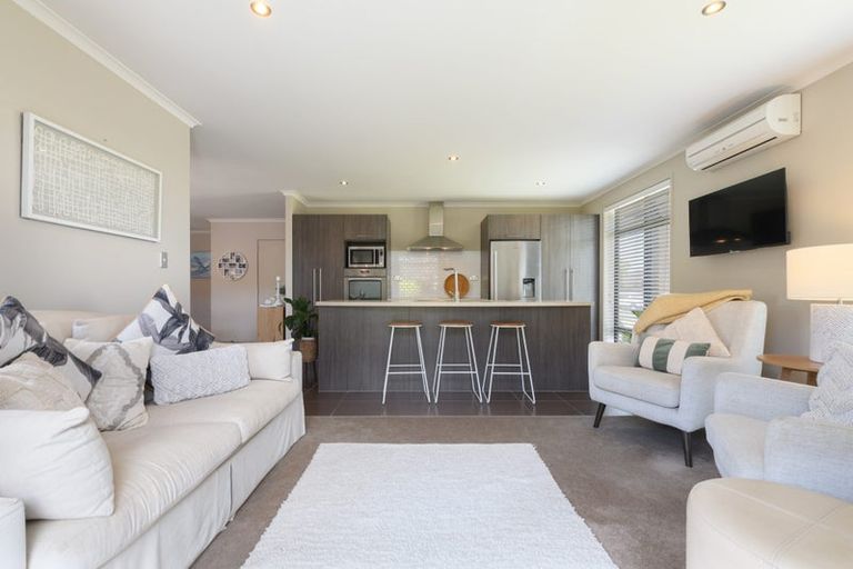 Photo of property in 46 Carrington Drive, Papamoa Beach, Papamoa, 3118