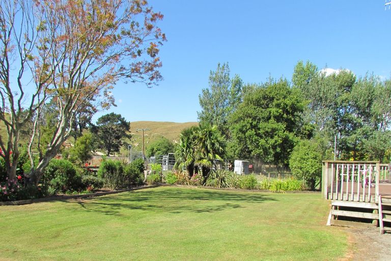 Photo of property in 182 Pukemiku Road, Mangamutu, Pahiatua, 4983