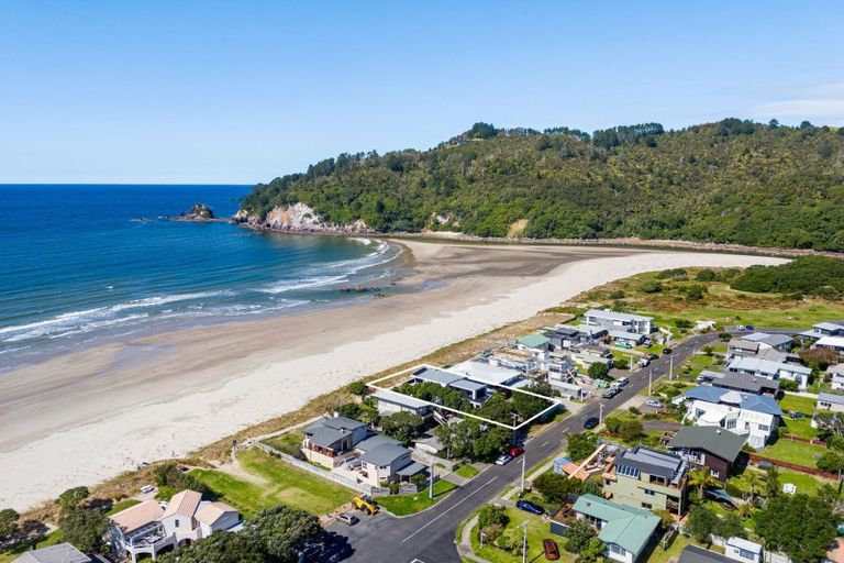 Photo of property in 112 Pohutukawa Crescent, Whangamata, 3620