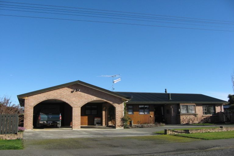 Photo of property in 32 Durham Street, Winton, 9720