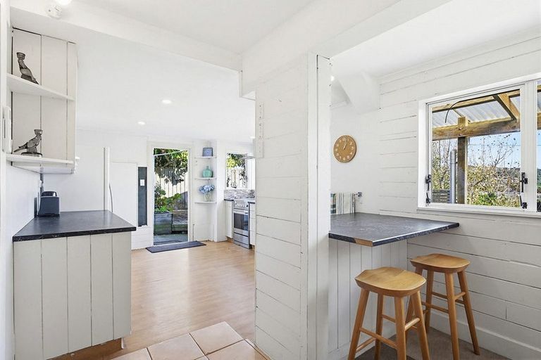 Photo of property in 13 Downes Street, Titahi Bay, Porirua, 5022