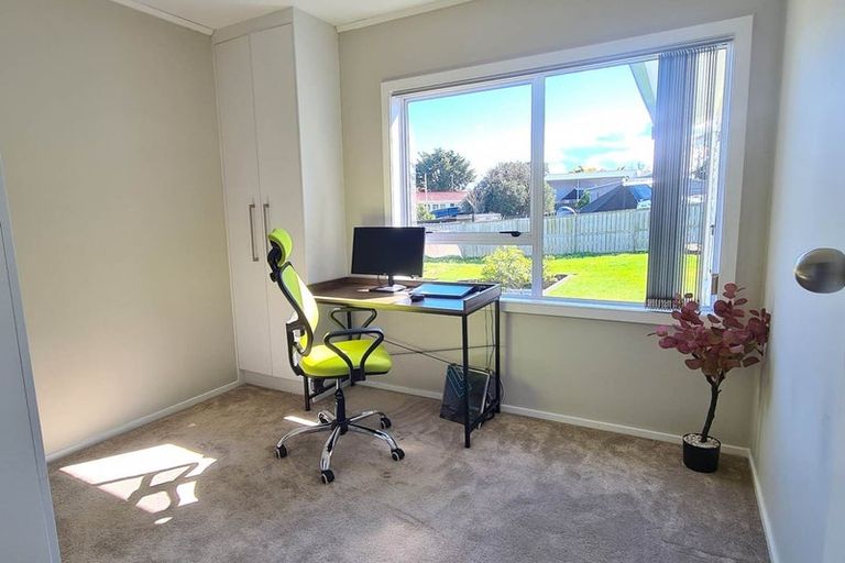 Photo of property in 27 Park Estate Road, Rosehill, Papakura, 2113