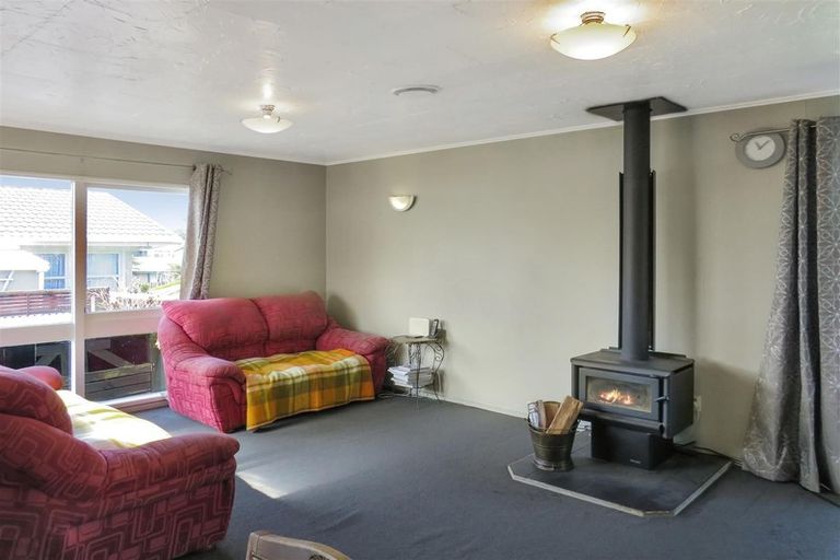Photo of property in 11 Beryl Place, Pukehangi, Rotorua, 3015