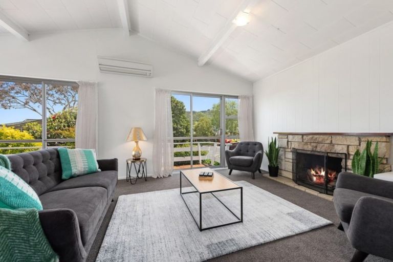 Photo of property in 30 Shanly Street, Brown Owl, Upper Hutt, 5018