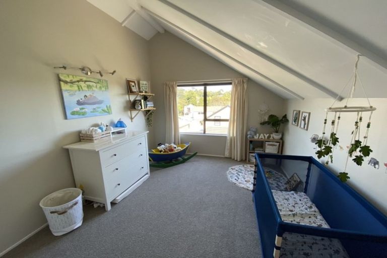 Photo of property in 1/82 Stott Avenue, Birkdale, Auckland, 0626